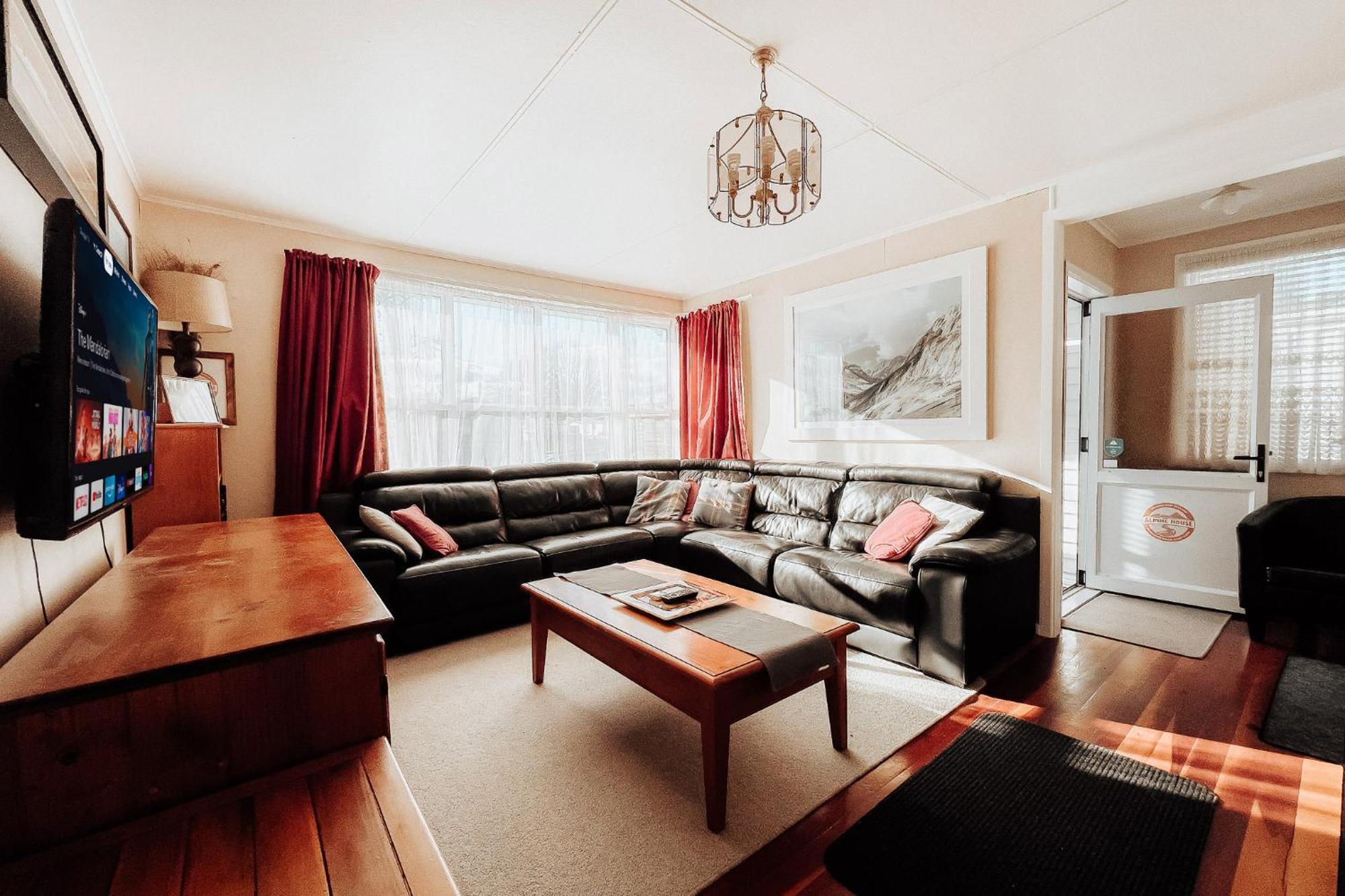 Alpine House Tongariro - Turangi Holiday Home Екстер'єр фото